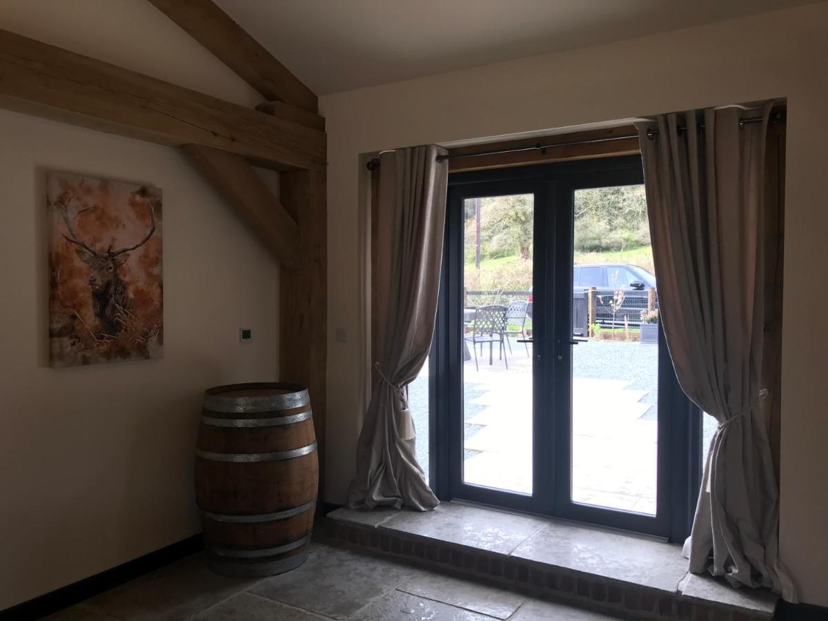Trelaske Mill Cider Barn-With Hot Tub, Fire Pit Bbq Lewannick Exterior photo